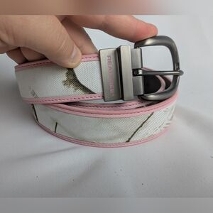 REALTREE Women Belt Size M/L Camo Style